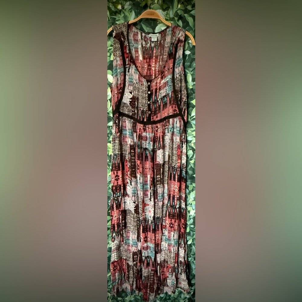 Sleeveless unique dress